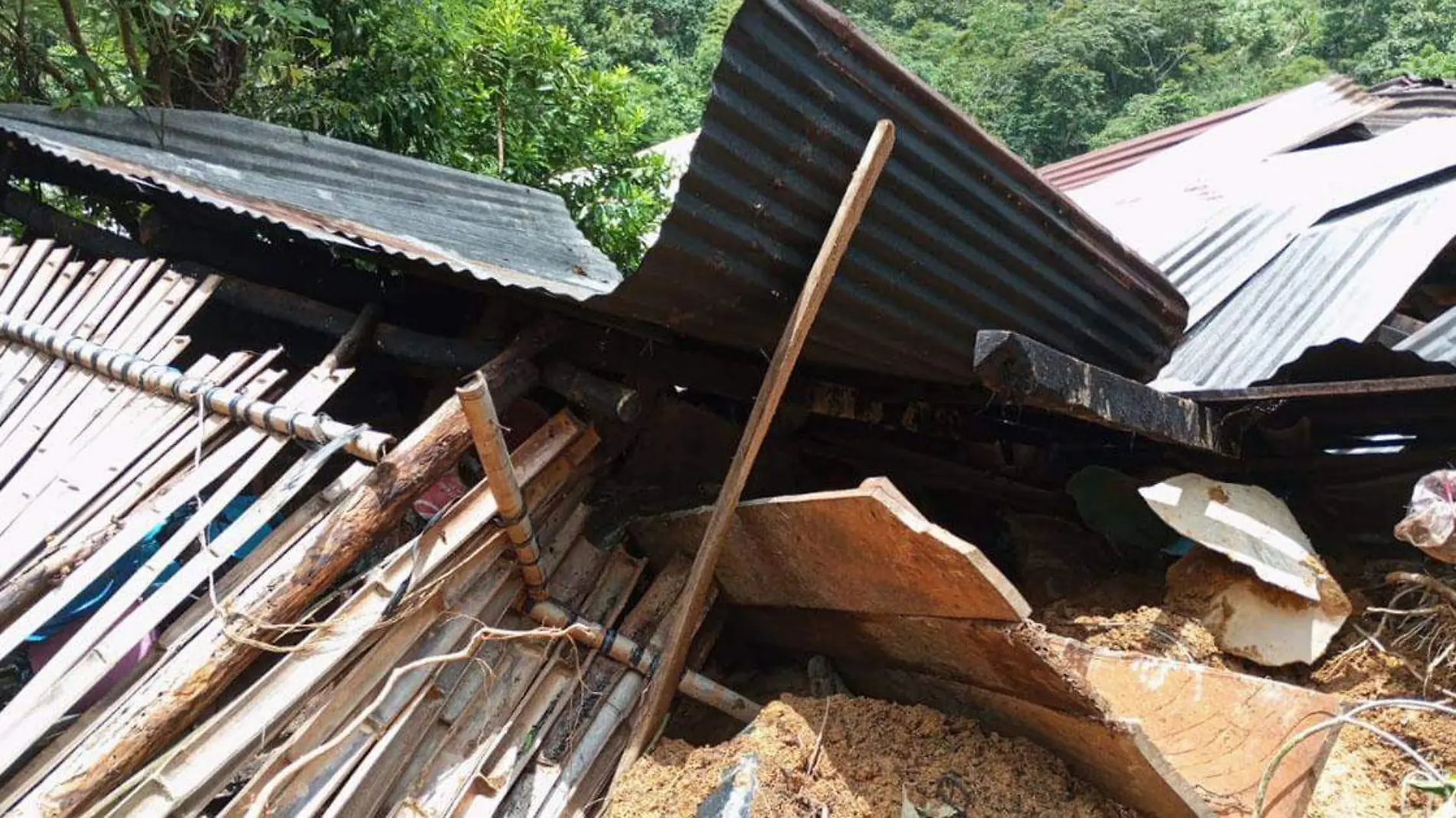 Casa damnificada en Ixtepec